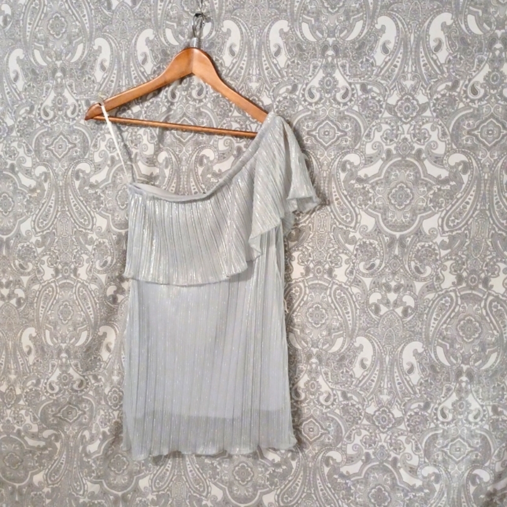 Simon Chang off the shoulder tank top